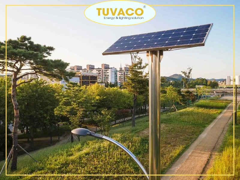  Báo giá tham khảo đèn công viên năng lượng mặt trời 
