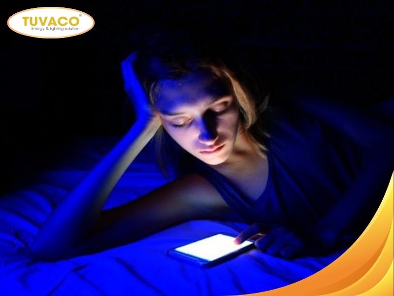 Ánh Sáng Xanh Có Hại Gì Không?