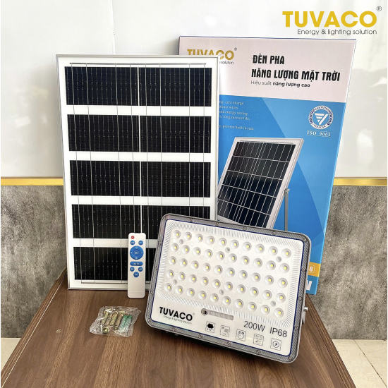 ĐÈN PHA NĂNG LƯỢNG MẶT TRỜI TX 200W TUVACO