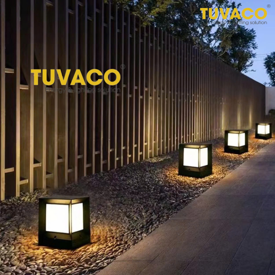 Đèn Hàng Rào Năng Lượng Mặt Trời 20x20cm