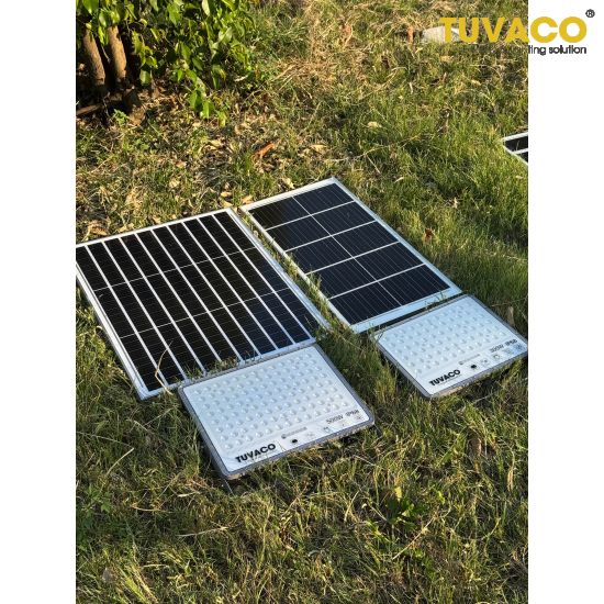 ĐÈN PHA NĂNG LƯỢNG MẶT TRỜI TX 300W TUVACO