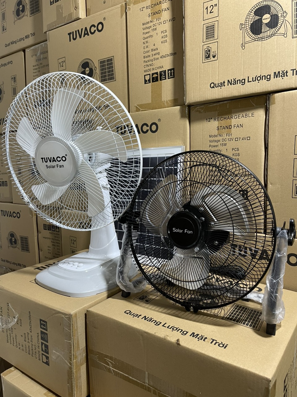 Chúng ta có nên mua quạt năng lượng mặt trời không?