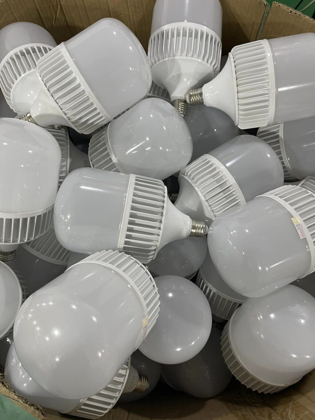 Tuvaco nhận gia công đèn led chất lượng cao, giá tốt nhất