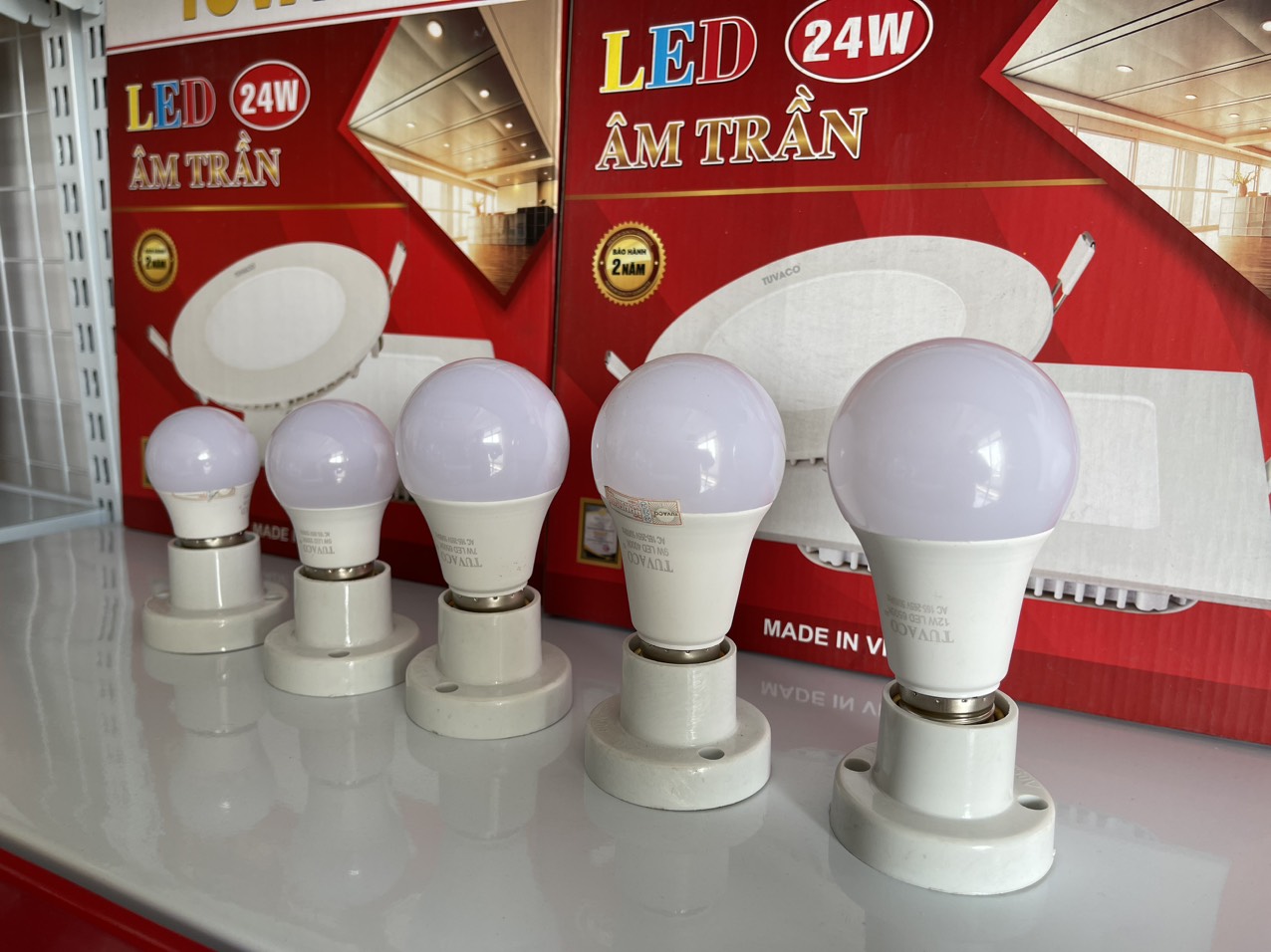 Đại lý đèn LED
