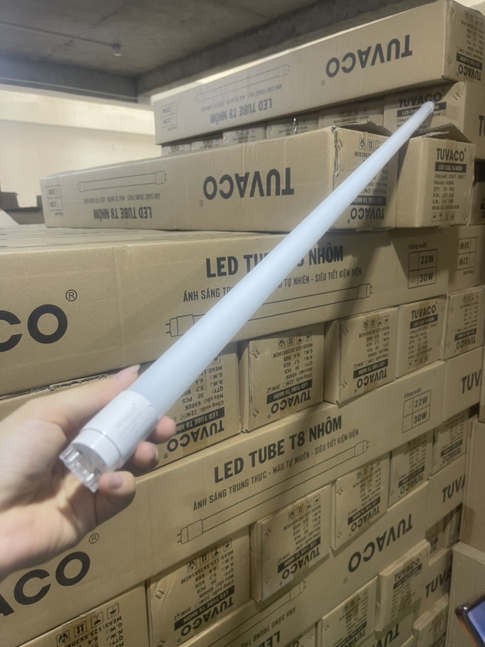 Đèn tuýp LED năng lượng mặt trời