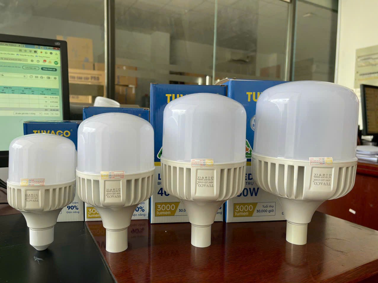 đèn bup trụ chất lượng tốt